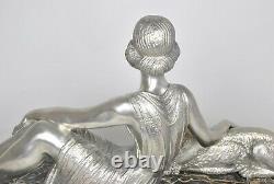D H Chiparus, Femme Assise Au Barzoï, Bronze Argenté Signé, Art Déco, XXème Sièc