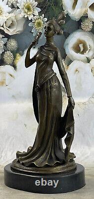Élégant Femme'Holding' Masque Bronze Sculpture Marbre Base Statue Art Déco