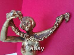 Femme art deco figurine bronze doré 1930 hauteur 30 cms poids 1,5 kg