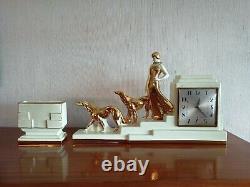 Horloge Odyv En Ceramique Art-deco Femme Et Levriers 1920