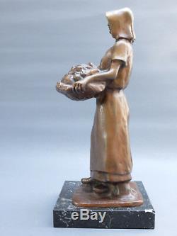 L. A. Carvin 1875-1951 Femme Au Panier Bronze Scuplture Statuette Art Deco 1900