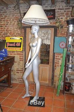 Lampadaire Mannequin Femme