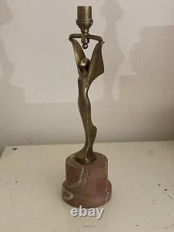 Lampe Art Deco Sculpture En Fonte D'aluminium Femme Ailée Socle Marbre Rose 1920