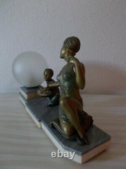 Lampe art deco 1930 statuette femme danseuse sculpture veilleuse globe en verre
