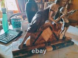 MAGNIFIQUE STATUE FEMME ART DECO 1930 EN REGULE signé URIANO OBJET VITRINE