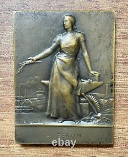 Médaille Plaque bronze Art Deco 1930 De P. FERON usine Femme Boîte D'origine
