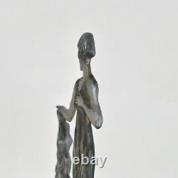 Nisoul, femme au lévrier, bronze Signé, Art Déco, XXème Siècle