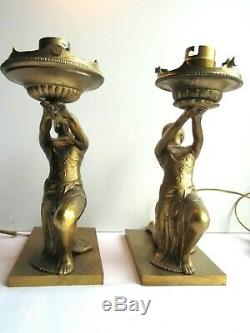 RARE 2 lampes de table bronze, ART DECO, Femme égyptienne tenant la lumière