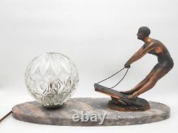 Rare Lampe Art Déco, années 1920 avec Femme en Wakeboard, Socle en Marbre