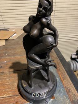 Sculpture Art Déco Femme Nue Poitrine Statue Figurine Bronze Fonte Chaude