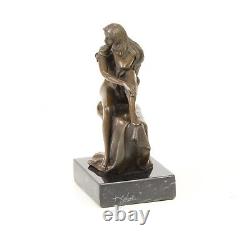 Sculpture Femme nue en bronze sur un marbre noir Art déco d'après Milo