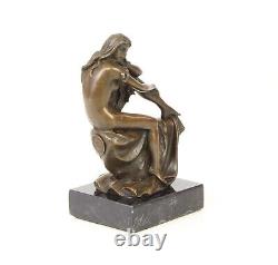 Sculpture Femme nue en bronze sur un marbre noir Art déco d'après Milo