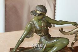Sculpture, Statue En Bronze''femme Aux Levriers'' Art Deco