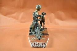 Sculpture bronze 1925 Art déco Femme assise et Lévrier