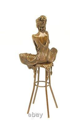 Sculpture bronze Art Déco semi nue femme sur tabouret d'après Pierre Collinet