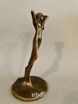 Sculpture bronze femme Art Nouveau Deco jugendstil 1900 signé à identifier