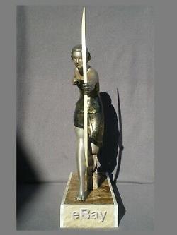 Sculpture femme archer art deco URIANO chryséléphantine statue antique woman 30s