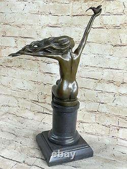 Signée Gennarelli Pigeon Carrier Femme Art Déco Bronze Sculpture Chair