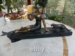 Statue Art Deco Femme Oiseau Et Chien