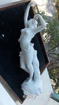 Statue Femme Nue Art Deco