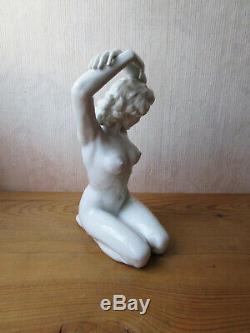 Statuette en porcelaine allemande Heinz Schaubach Dresden femme nue nu Art Déco