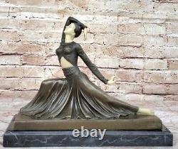 Superbe Antique Art Déco Bronze De Un Danseuse Femme Signée Superbe