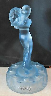 Superbe Grande Figurine En Verre Moulé Bleue La Femme Aux Fleurs / Rarissime
