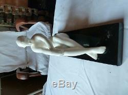 Superbe faience Art Deco Femme nue A voir