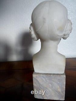 Superbe rare ancienne sculpture de femme ART DECO OSKAR HERTEL KOCH MAGDEBURG