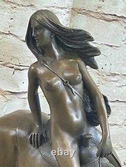 The Joli Nue Femme Equitation Sur Her Cheval Bronze Sculpture Art Déco Solde