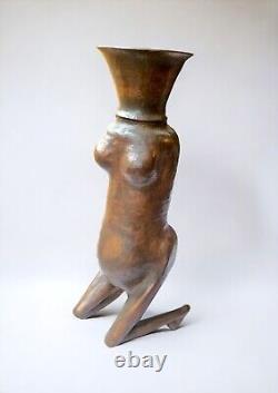 Vase Art déco 33X10X12 Arisztid Szendy corps Femme en laiton patiné marron