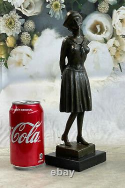 Western Art Déco Sculpture Nu Femme Fille Signée Bronze Statue Fonte