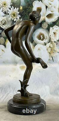 Western Art Déco Sculpture Nu Femme Fille Signée Bronze Statue Fonte